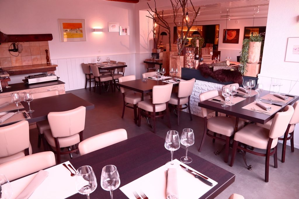 restaurant-tour-rouge-3