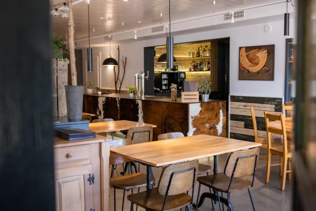 Restaurant-hotel-Tour-Rouge-14