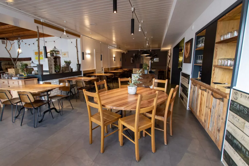 Restaurant-hotel-Tour-Rouge-16